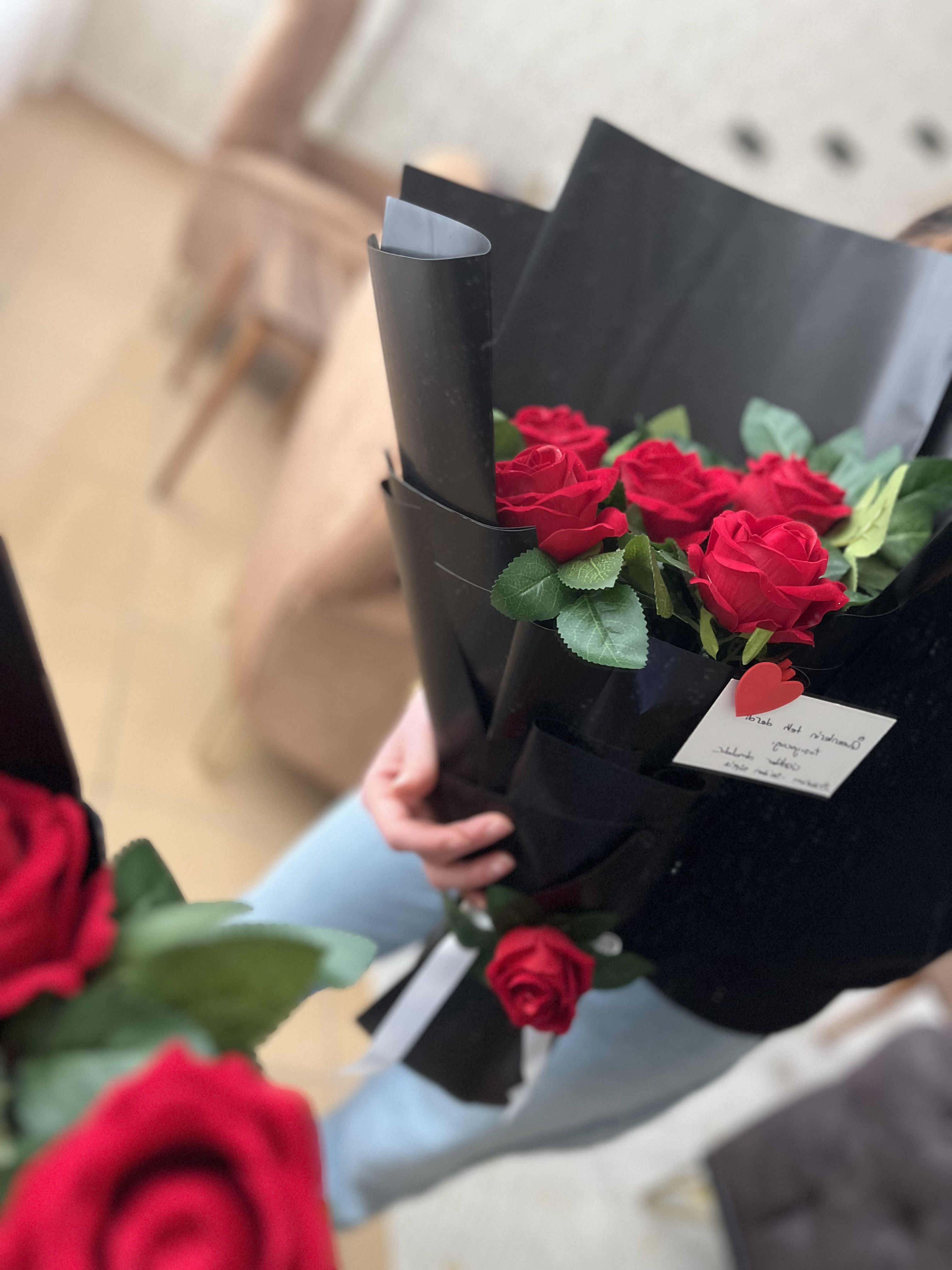 Kırmızı Yapay Gül Buketleri